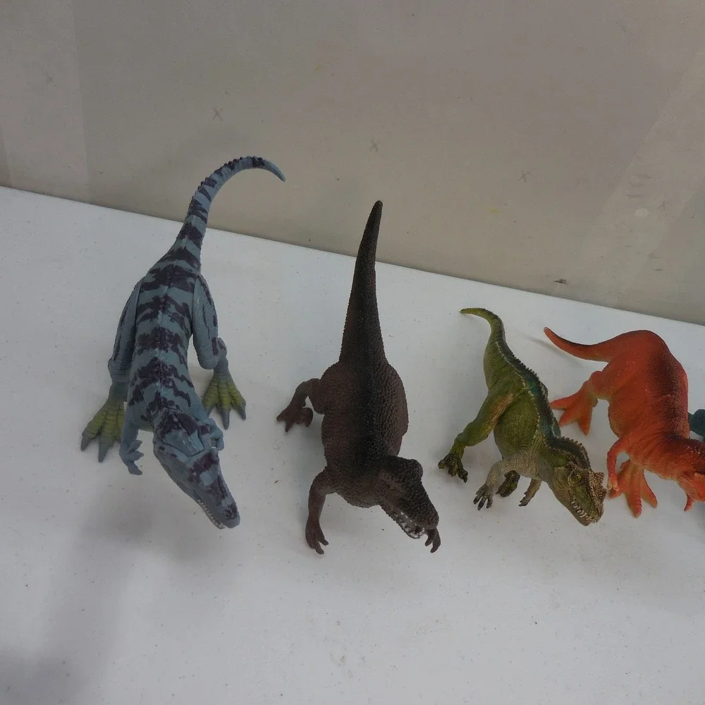 Lot of 6 Dinosaur Action Figures Assorted T-Rex Spinosaurus Plastic Toy Figures